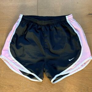 Nike Women's Black and Pink Tempo Athletic Shorts - XS